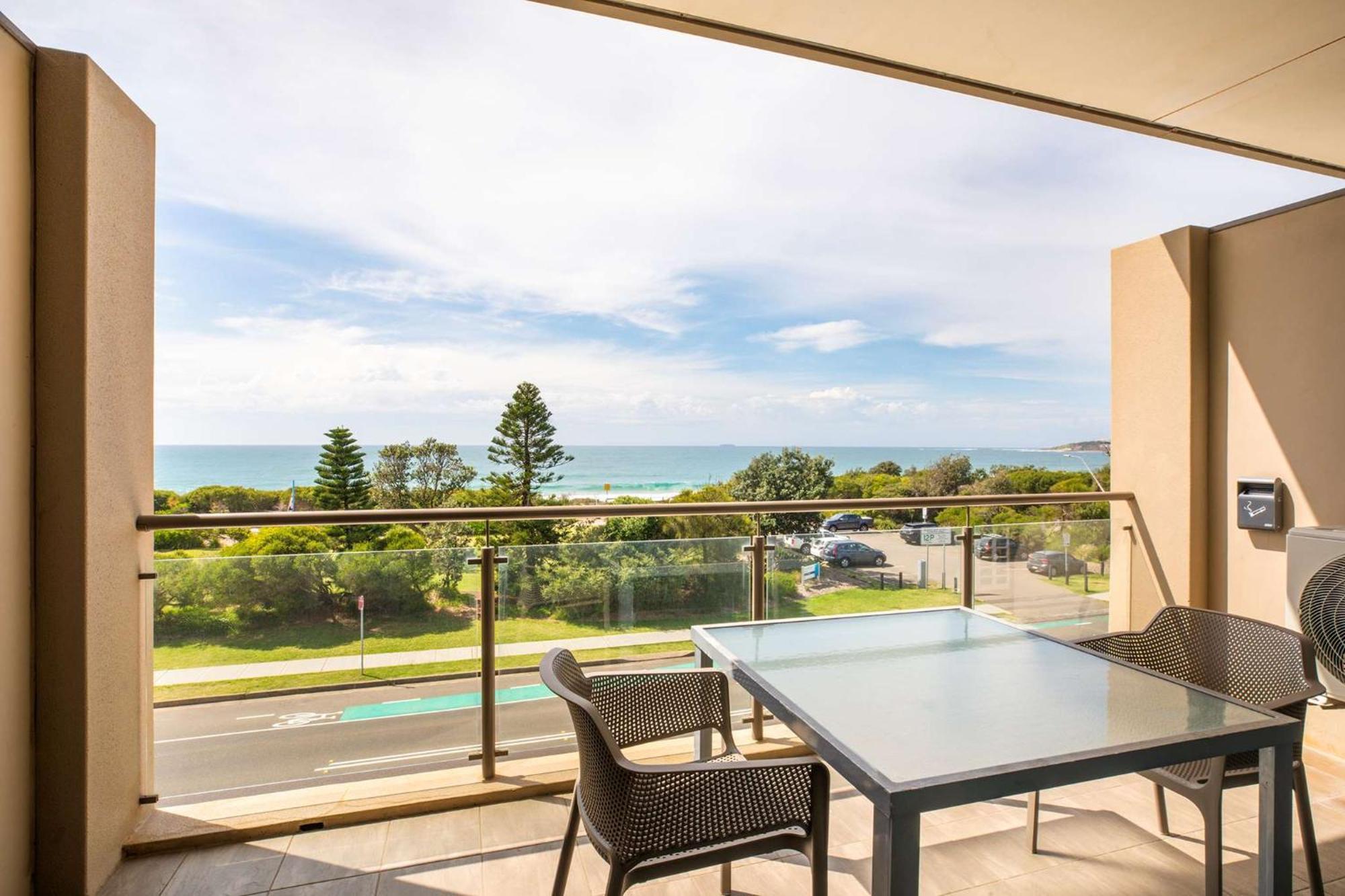 Narrabeen Sands Hotel By Nightcap Plus Ngoại thất bức ảnh